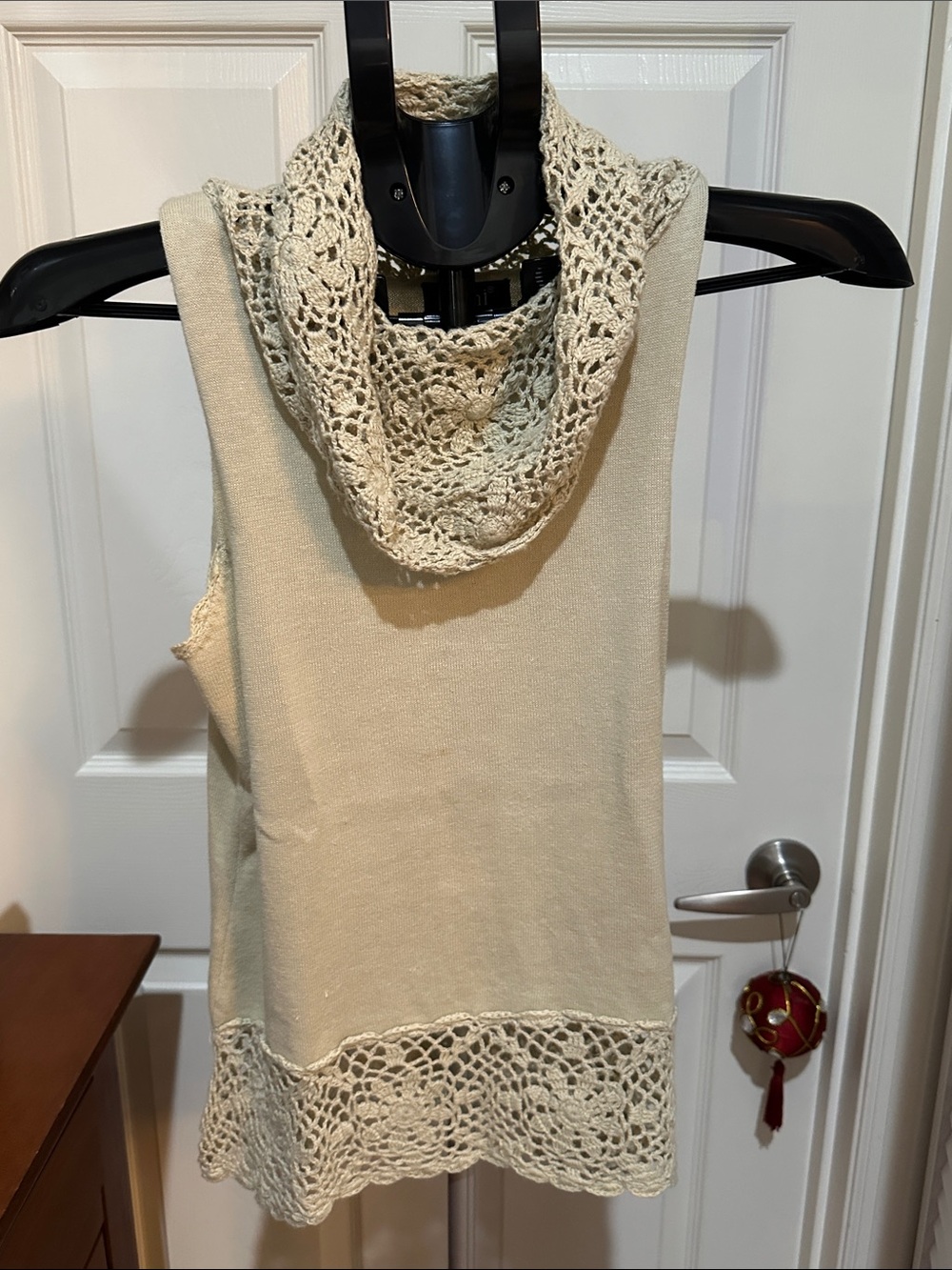 Cream Crochet Trim Sleeveless Top